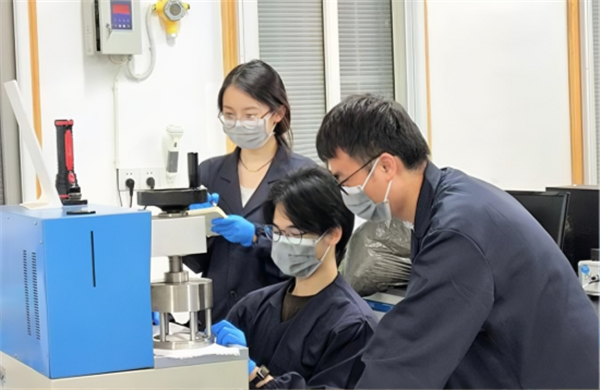 中國紡織工業(yè)聯(lián)合會引領(lǐng)生物基材料技術(shù)研發(fā)，驅(qū)動行業(yè)綠色轉(zhuǎn)型